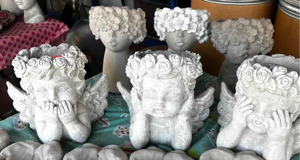Pick ’n Paint Ceramics